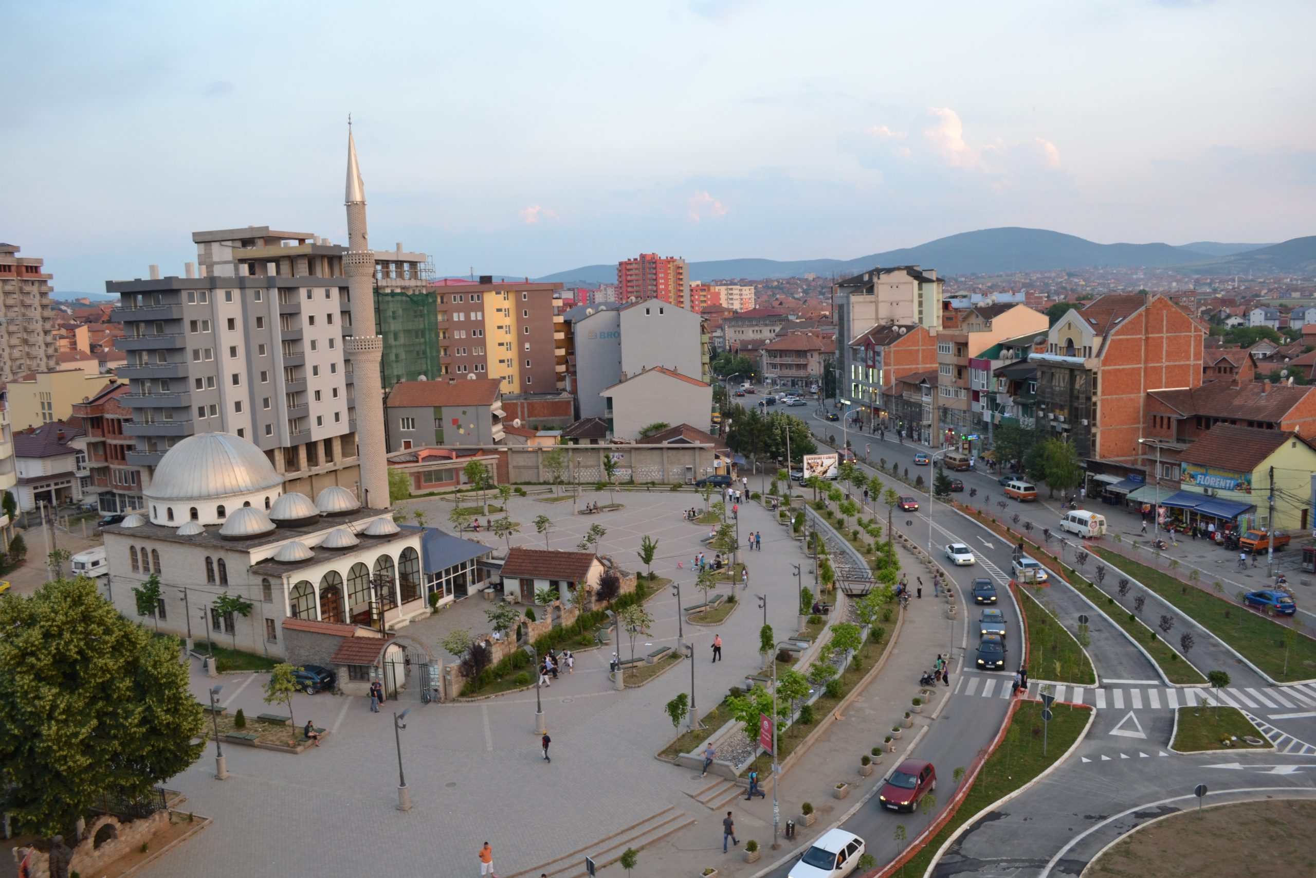 Rrahje mes të moshuarve në Mitrovicë, pamje nga vendi i ngjarjes!