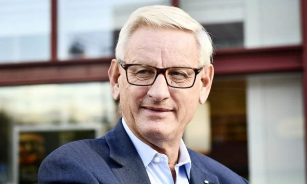 Bildt: Kurti bëri hap të mirë, radhën e ka Serbia