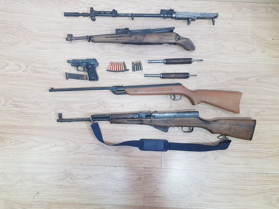 Policia arreston një person në Klinë, ja çfarë armësh iu gjetën