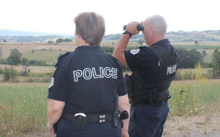 Kalojnë ilegalisht kufirin, kapen dy serbë