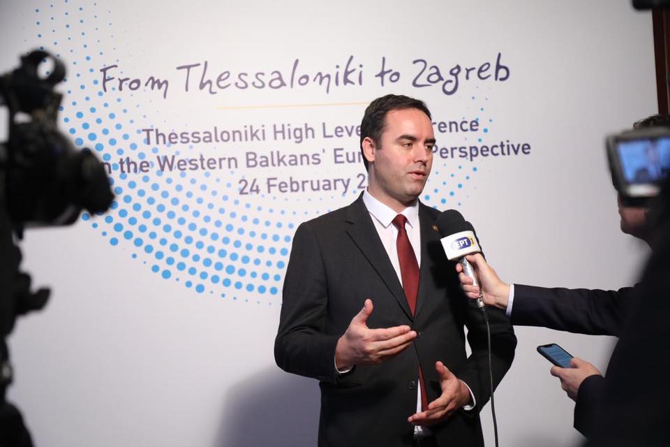 Konjufca nga Selaniku kërkon liberalizimin e vizave për Kosovën