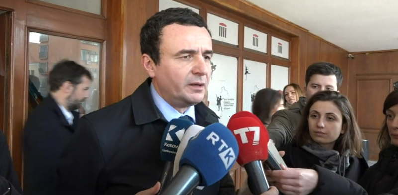 Këshilltari i kryeministrit tregon se çfarë bisedoi Kurti me dy ambasadorët amerikanë