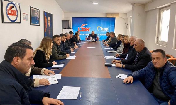 Agim Veliu vendos se kush do të garojë për kryetar të Podujevës nga radhët e LDK-së