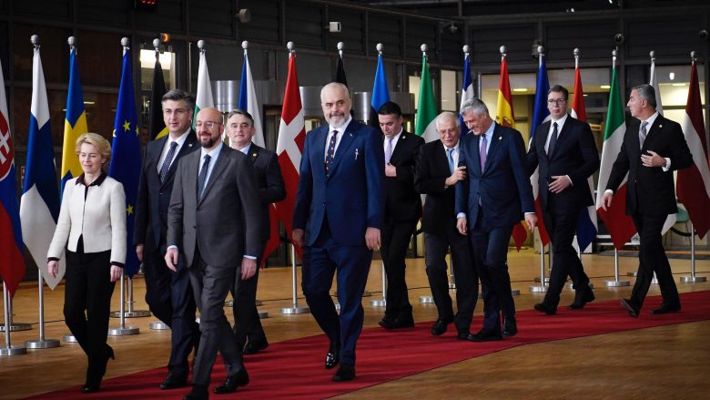 Thaçi kërkon nga shtetet e BE-së liberalizimin e vizave