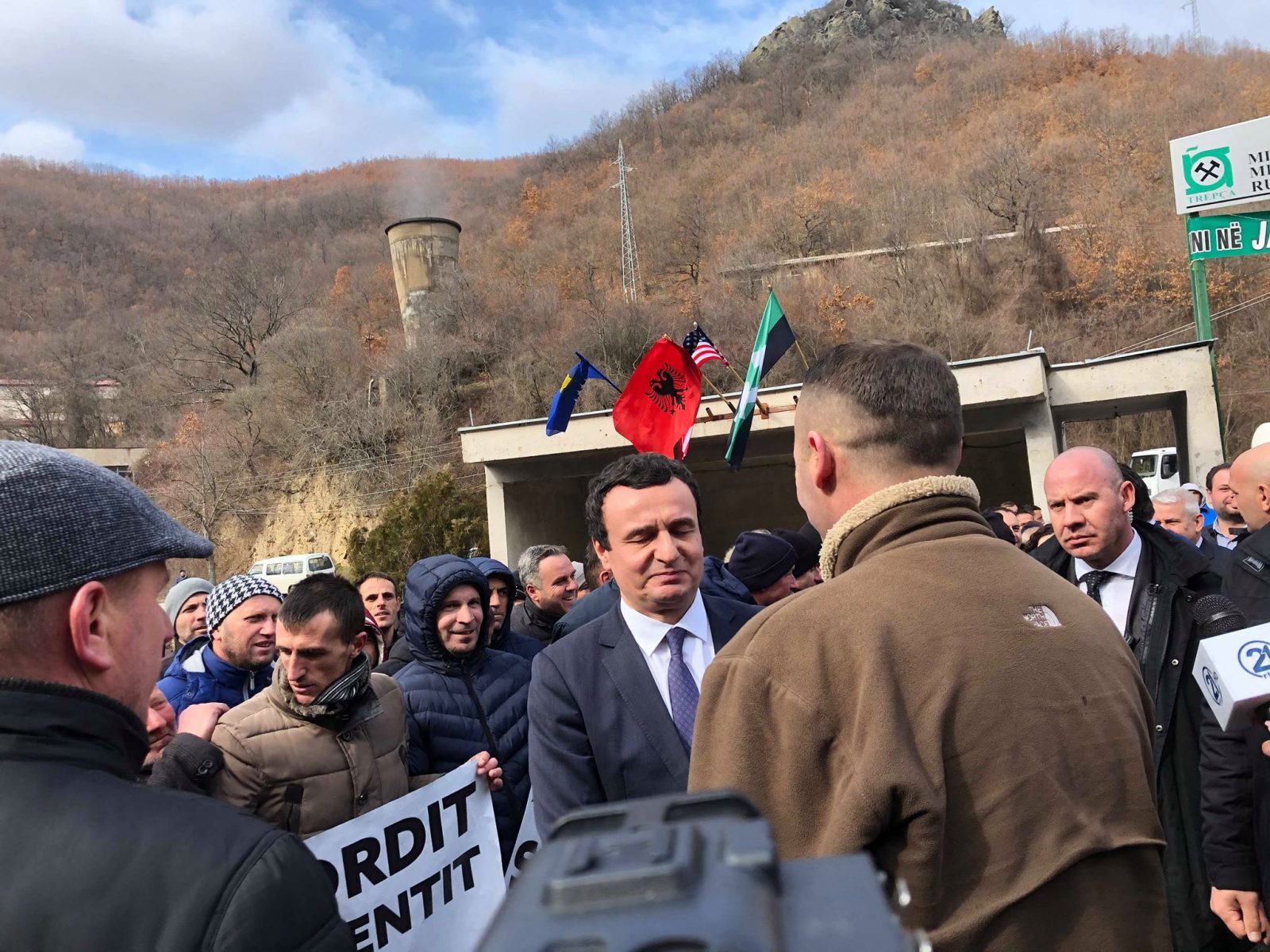 Kurti nga Stantërgu paralajmëron shkarkime të reja