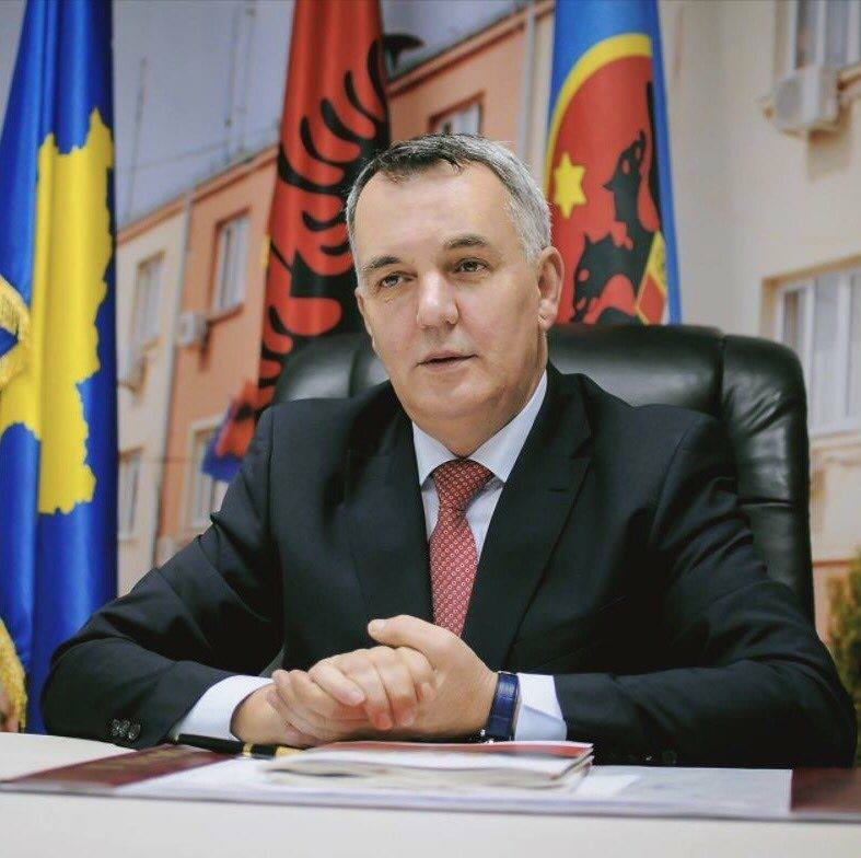 Ahmeti: Kurti ka edhe pak kohë të reflektojë, të heqë taksën e të kthejë Veliun në MPB