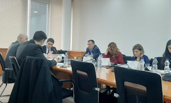 Hiqet kompensimi prej 70 për qind të pagës për bordin e Trust-it