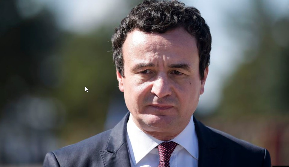 Qeveria aktuale i revanshohet vendimeve të Kurtit, bllokon konkurset në ndërmarrjet publike