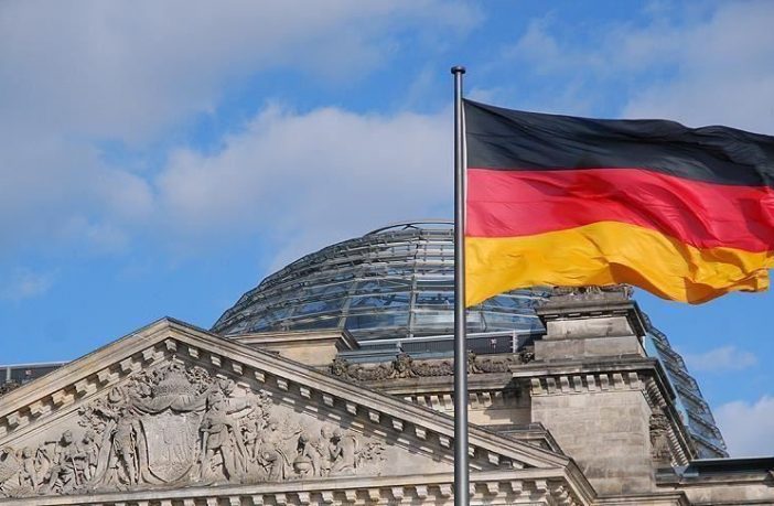 Ambasada Gjermane në Kosovë anulon terminet për viza