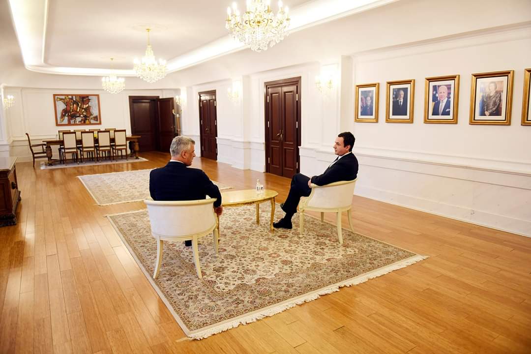 Ambasadorët e Quintit: Institucionet ta kenë prioritet luftën kundër koronavirusit