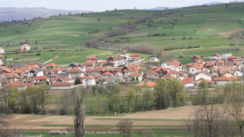 I infektuari me koronavirus dyshohet se pati kontake me të tjerë: Fshati Topanicë futet në karantinë