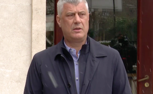 Thaçi i drejtohet Kushtetueses për vendimin e Qeverisë për kufizimin e lëvizjes së qytetarëve