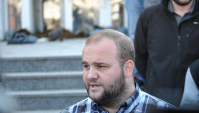 Ish-kandidati i VV-së fton qytetarët në protestë