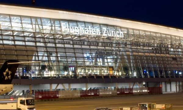 Kthehet në Kosovë shtetasi që mbeti i bllokuar një javë në aeroportet e Dubait e të Cyrihut
