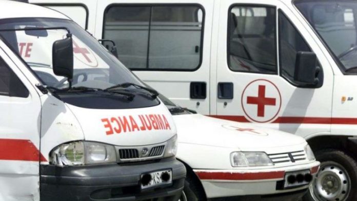 Vdes vajza 7-vjeçare pasi u godit nga një veturë në lëvizje, shoferi arratiset