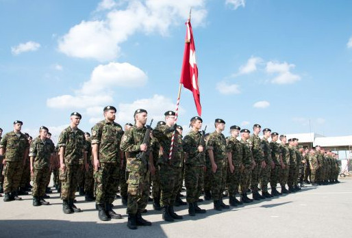 Zvicra urdhëron mobilizimin më të madh ushtarak që nga Lufta e Dytë Botërore, sherri i koronavirusit