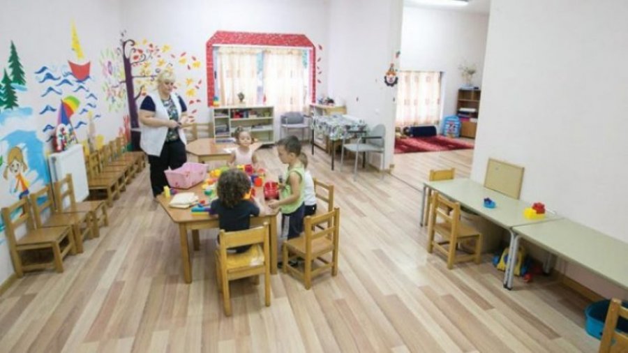 Shumë kopshte të fëmijëve në Kosovë punojnë pa licencë