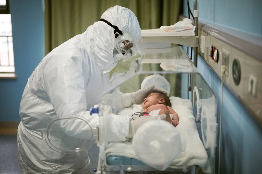 Vdes nga koronavirusi fëmija njëvjeçar