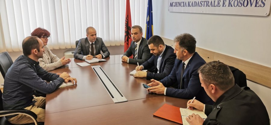 Agjencia Kadastrale dhe Posta merren vesh për përdorimin e adresave zyrtare