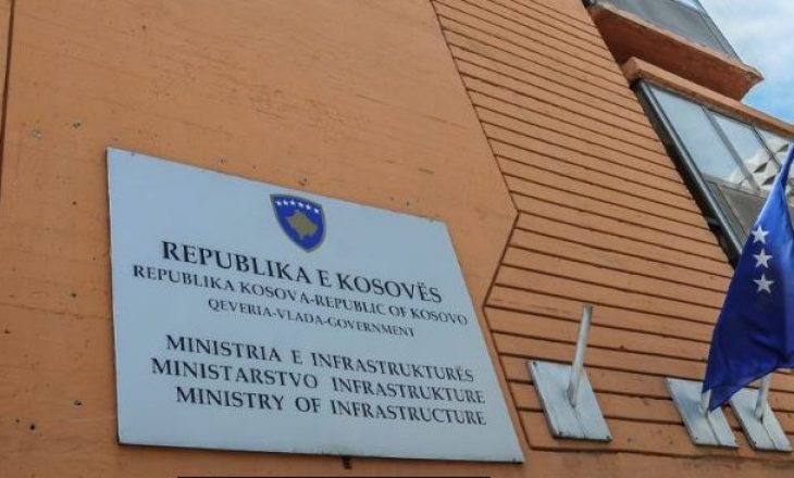 Rreth 70 mijë euro shtesë pagash i morën bashkë 14 zyrtarë të Ministrisë së Infrastrukturës