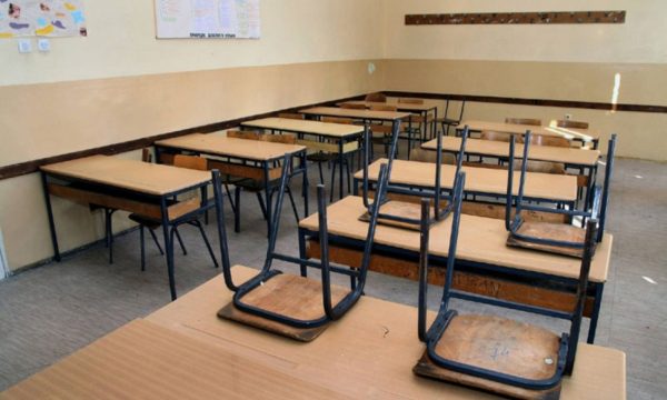 A do të vazhdojë procesi mësimor ‘online’? Flet ministrja e Arsimit