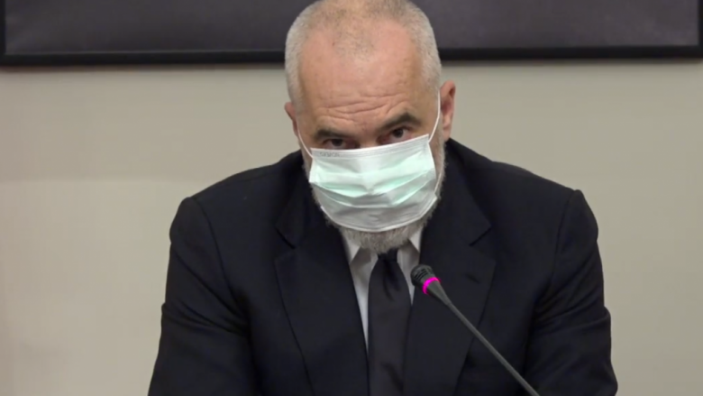 Rama me apel për të rinjët: Rrini në shtëpi, mos merrni jashtë ‘bombat’ për të vrarë prindërit e gjyshërit