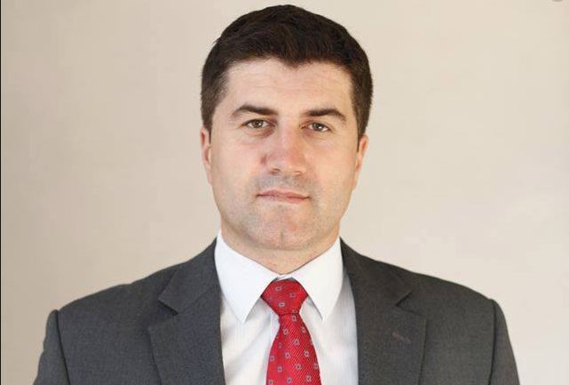 Edhe një deputet i LDK-së nuk e përkrahë mocionin për rrëzimin e qeverisë