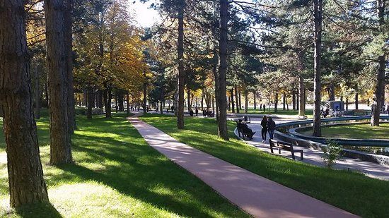 Mbyllen të gjitha parqet në Kosovë – lokaleve u ndalohet edhe shërbimi “take-away” i kafesë