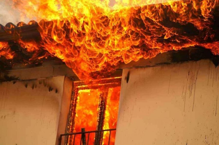 Zjarr në një shtëpi në Pllavë të Dragashit