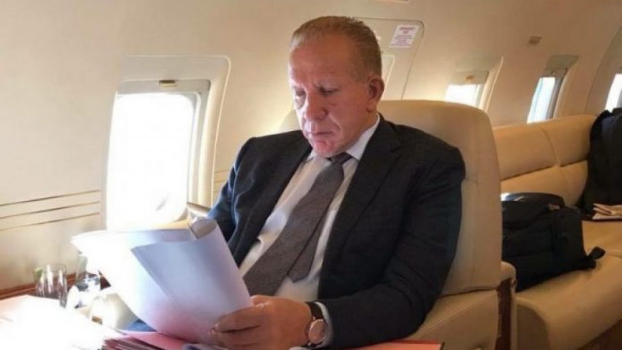 Behgjet Pacolli arrin në Kosovë