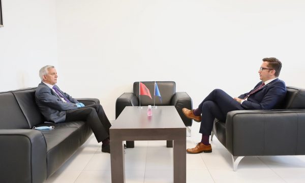 Kosova dhe Shqipëria koordinojnë veprimet, pas situatës së krijuar me koronavirusin
