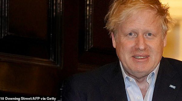 Boris Johnson në spital për shkak të koronavirusit