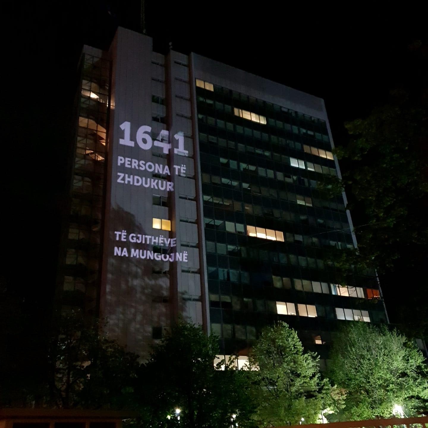 Kurti kujton masakrën e Mejës: Nuk ka amnisti për krimet e kryera nga serbët në Kosovë