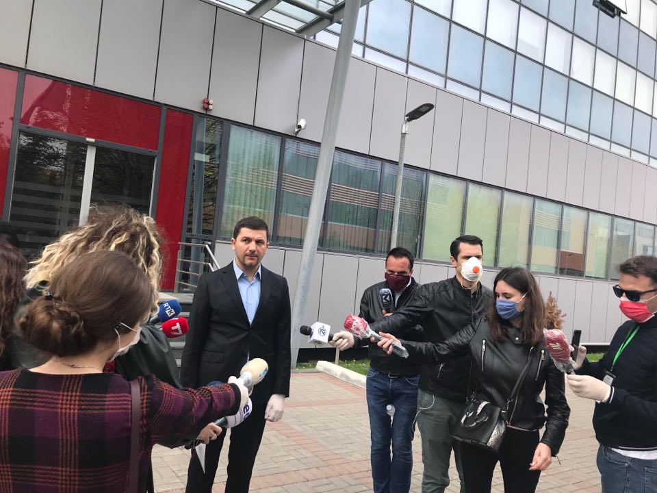 Krasniqi pas takimit te Kurti: Shkova për t’i treguar se ka bërë gabime me trajtimin e COVID -19