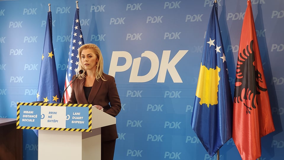 PDK: Qeveria Kurti gjunjëzoi Kosovën para Serbisë, testet donacion u kontrabanduan në kufi duke shpërfillur procedurat ligjore