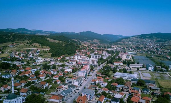 Dhjetë fshatra të Kamenicës mbeten të bllokuar pas rrënimit të urës