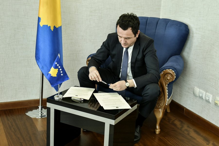 Kurti emëron Nenad Rashiqin dhe Alleksandar Stankoviqin këshilltarë politikë