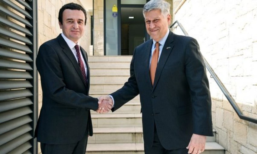Qeveria pranoi testet nga Serbia pa reciprocitet pasi kështu kërkoi Amerika