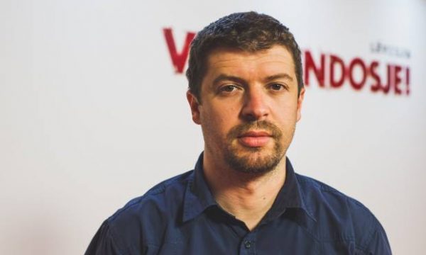 Hyseni: Kurti po ia hapë derën PDK-së për koalicion, askush në VV s’pajtohet por s’guxojnë të flasin