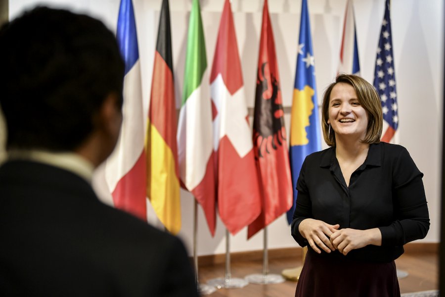 Kurti emëron Liza Gashin zv/ministre në detyrë në Ministrinë e Punëve të Jashtme dhe Diasporës