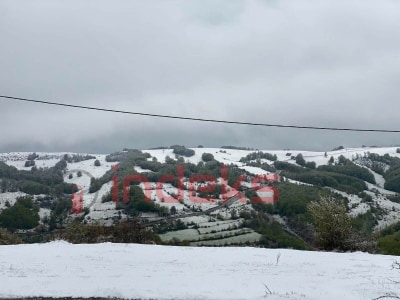 Ky fshat në Kosovë mbulohet me borë!