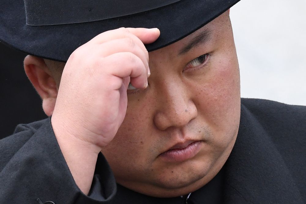 Pas 20 ditësh të mistershme, shfaqet në publik Kim Jong-un