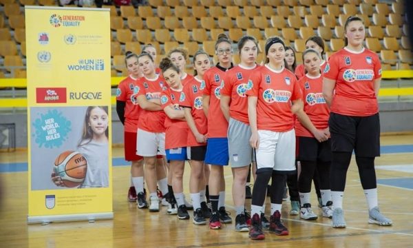 FIBA lavdëron Kosovën, e përmend si shembull të mirë