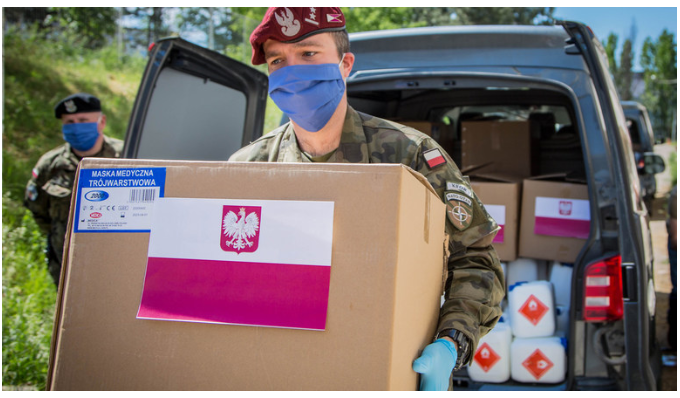 Polonia dhuron 50 mijë maska për mjekët kosovar