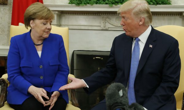 Merkeli refuzon ftesën e Trumpit për Samitin e G7-ës në Uashington