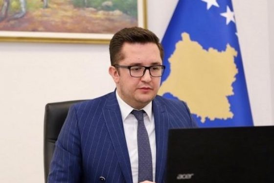 Mustafa i reagon Kurtit: Ministrat e LDK-së s’po bëjnë politikë, por po punojnë për qytetarët