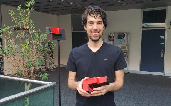 Kosovari në Zvicër shpik një pajisje që po konsiderohet shpëtim kundër koronavirusit