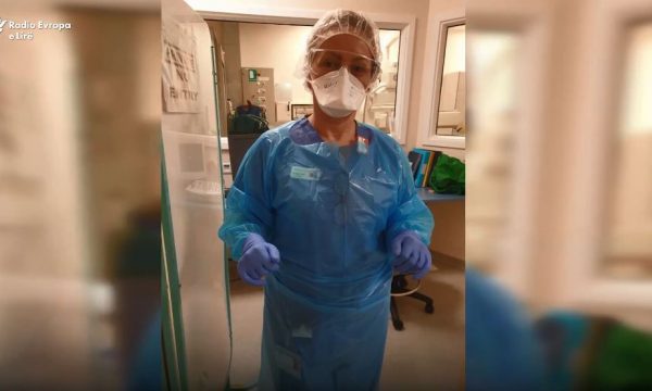 Hadija, infermierja kosovare që ndihmon të prekurit me COVID-19 në Londër