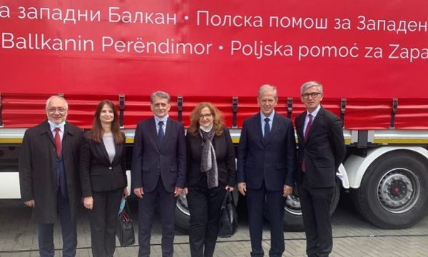Lajm i mirë: Polonia nis një kontigjent me ndihma drejt Kosovës