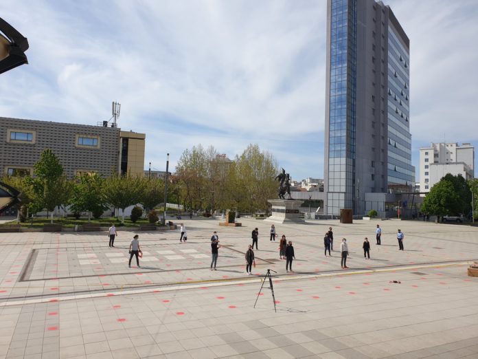 U pastruan në mëngjes, shënohen sërish pikat e kuqe për protesta në sheshin e Prishtinës